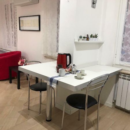 Апартаменты Temporary House Vicolo Colombina Болонья Экстерьер фото